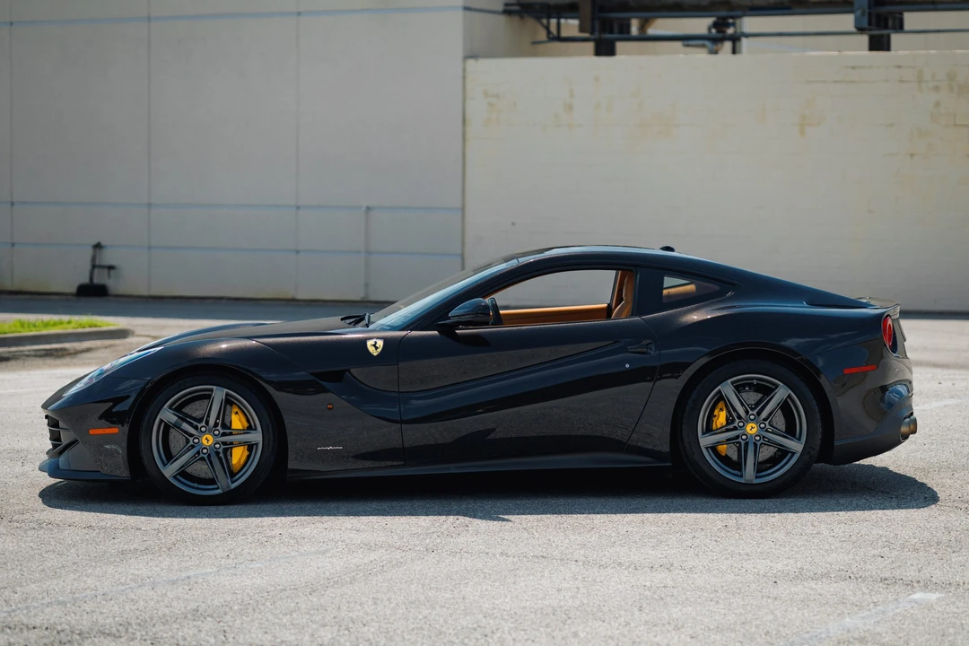 2015 Ferrari F12berlinetta - Image 16 of 31