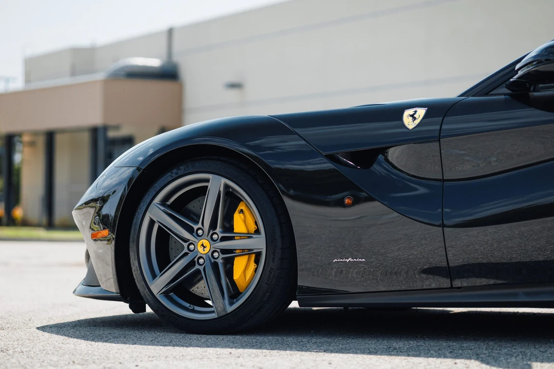 2015 Ferrari F12berlinetta - Image 29 of 31