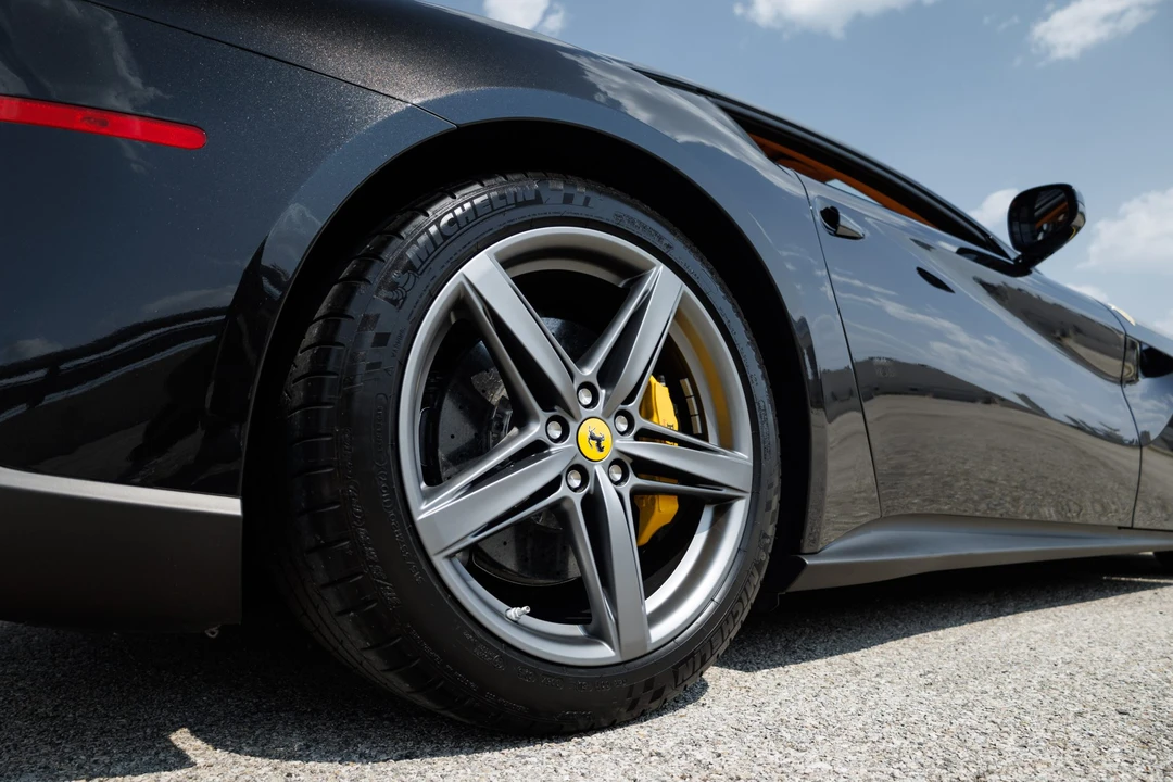 2015 Ferrari F12berlinetta - Image 22 of 31