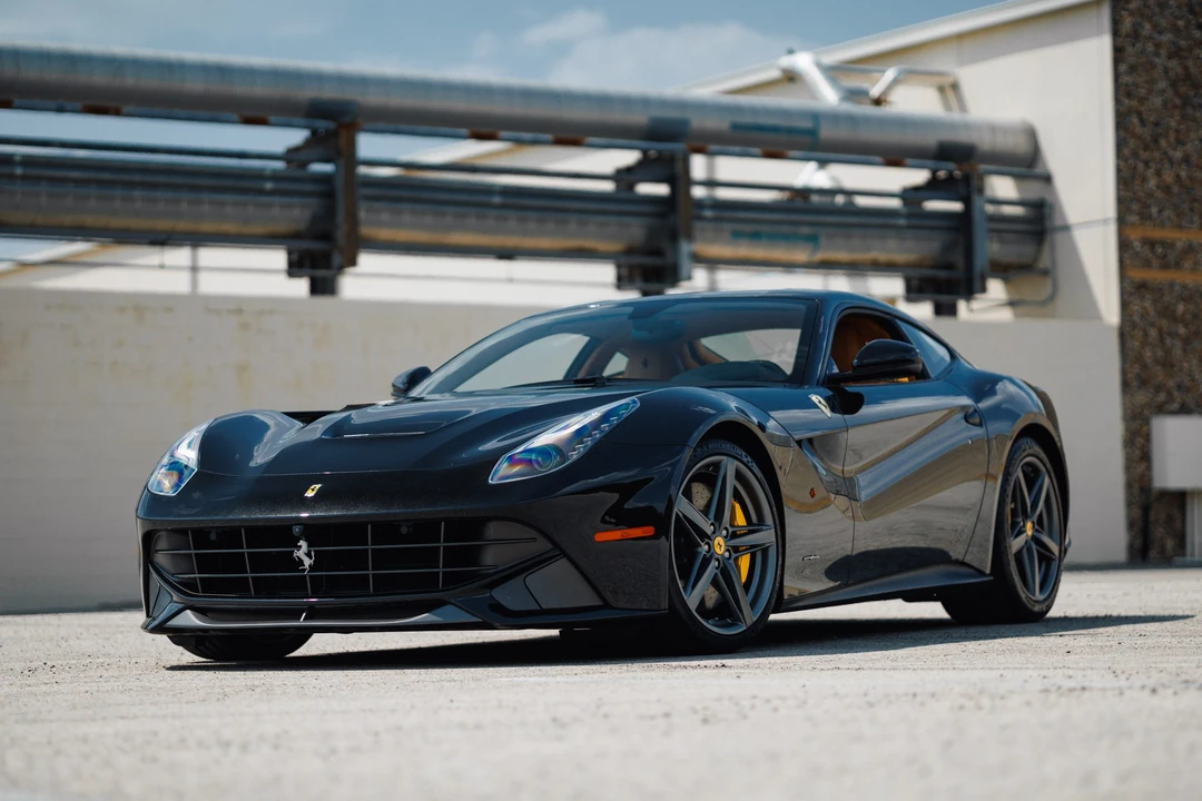 2015 Ferrari F12berlinetta - Image 17 of 31