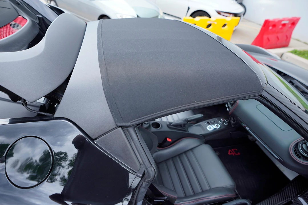 2016 Alfa Romeo 4C Spider - Image 25 of 31