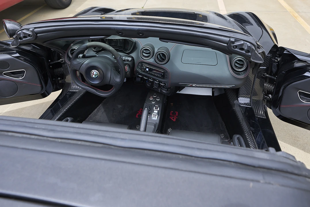 2016 Alfa Romeo 4C Spider - Image 29 of 31