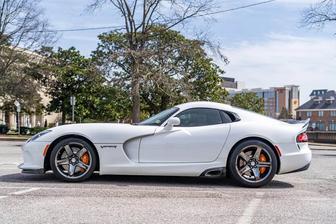 2017 Dodge Viper 5th Gen - Image 7 of 31