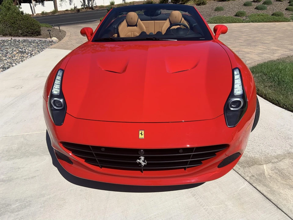 2017 Ferrari California T - Image 25 of 31