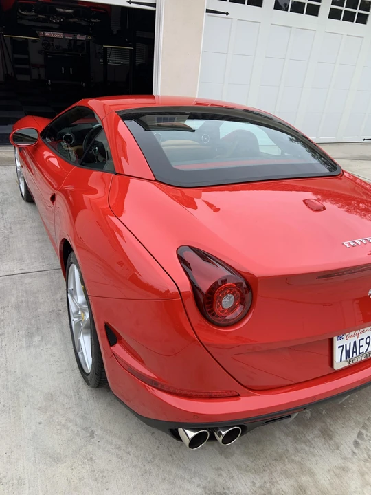 2017 Ferrari California T - Image 8 of 31