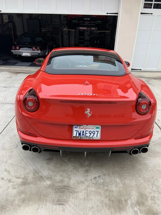2017 Ferrari California T - Image 9 of 31