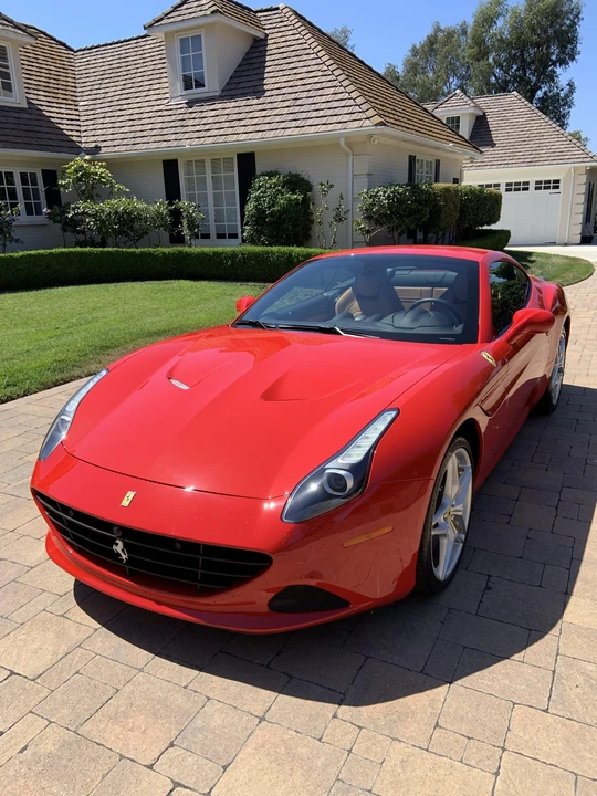 2017 Ferrari California T - Image 3 of 31