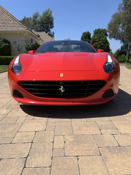 2017 Ferrari California T - Image 24 of 31