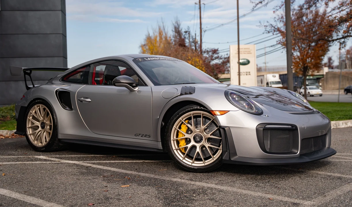 2018 Porsche 991 GT2 RS - Image 8 of 31