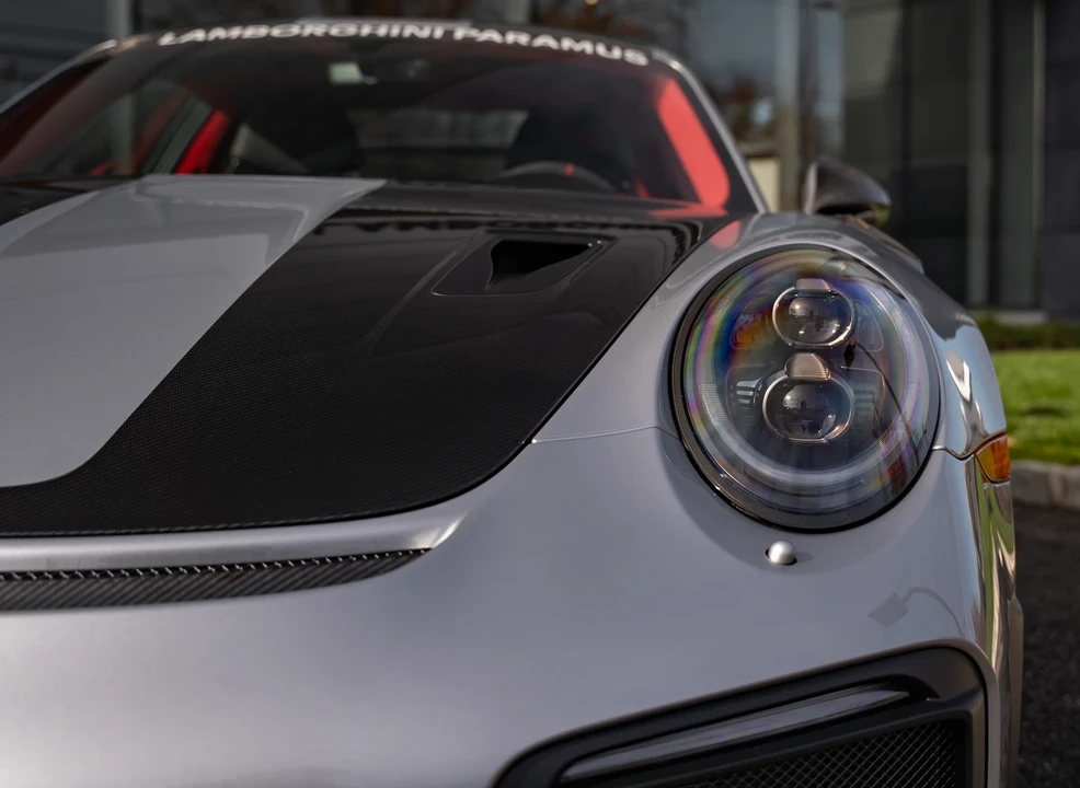 2018 Porsche 991 GT2 RS - Image 12 of 31