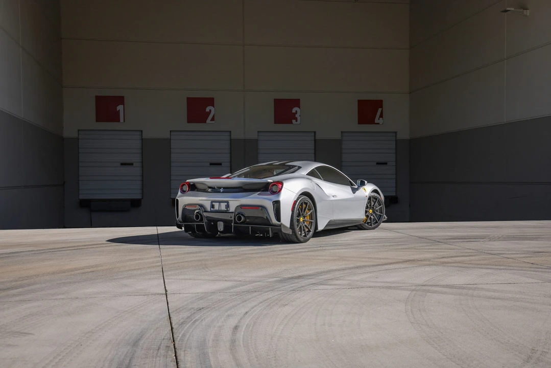 2019 Ferrari 488 Pista - Image 22 of 31