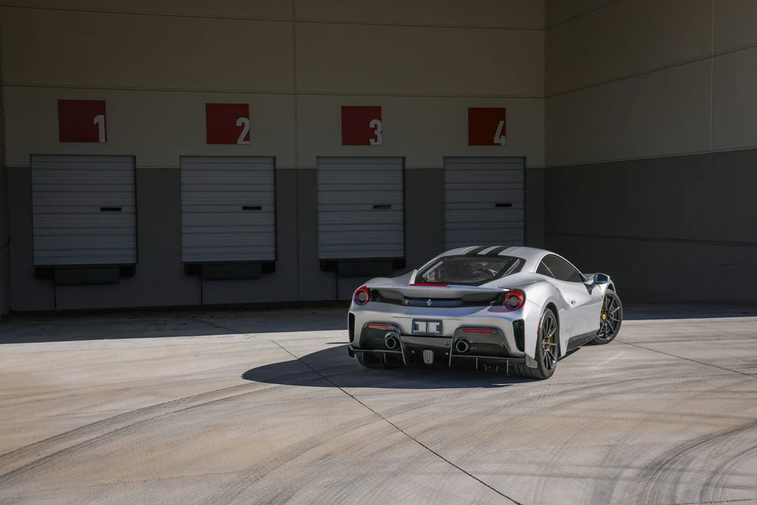 2019 Ferrari 488 Pista - Image 24 of 31