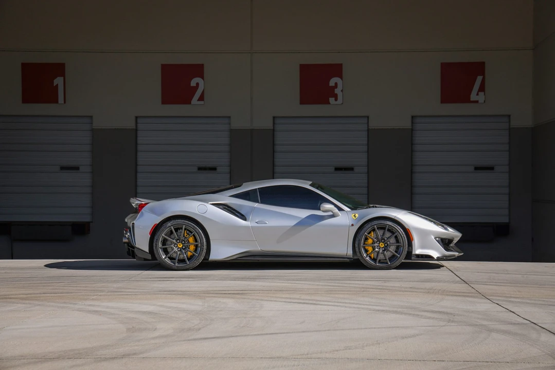 2019 Ferrari 488 Pista - Image 17 of 31