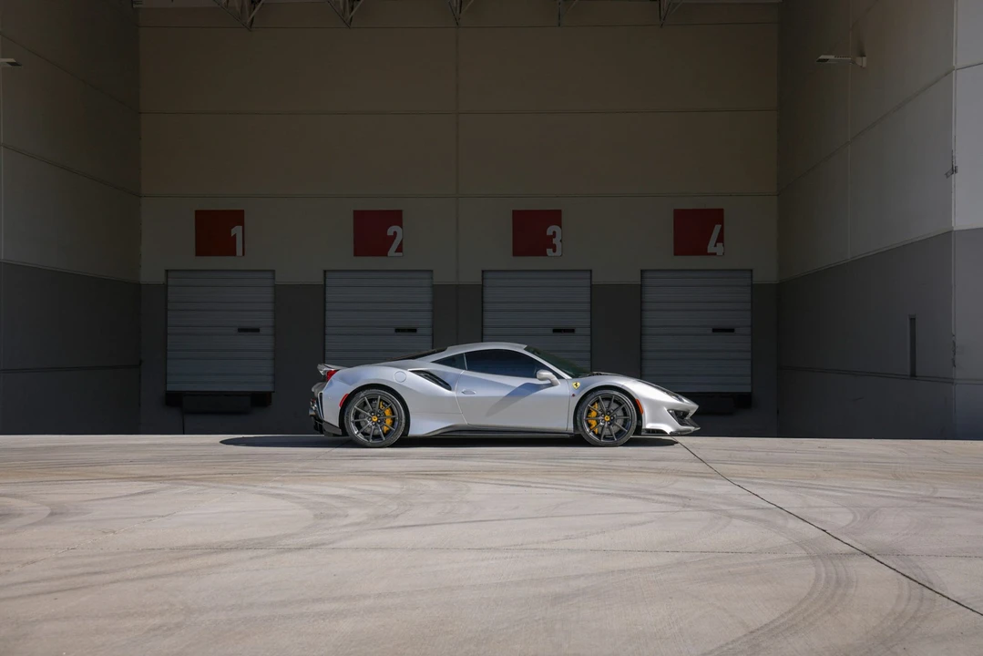 2019 Ferrari 488 Pista - Image 16 of 31