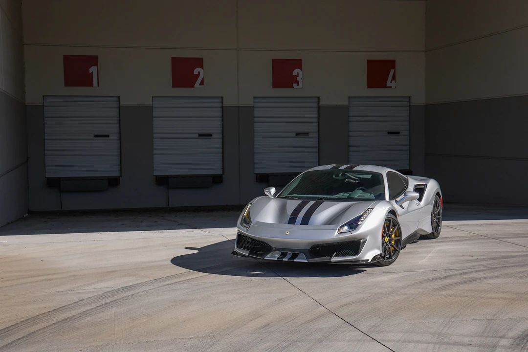 2019 Ferrari 488 Pista - Image 9 of 31