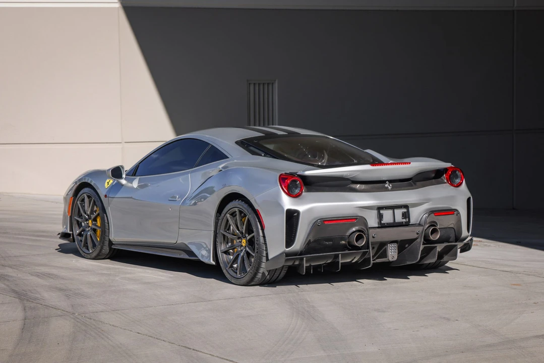 2019 Ferrari 488 Pista - Image 28 of 31