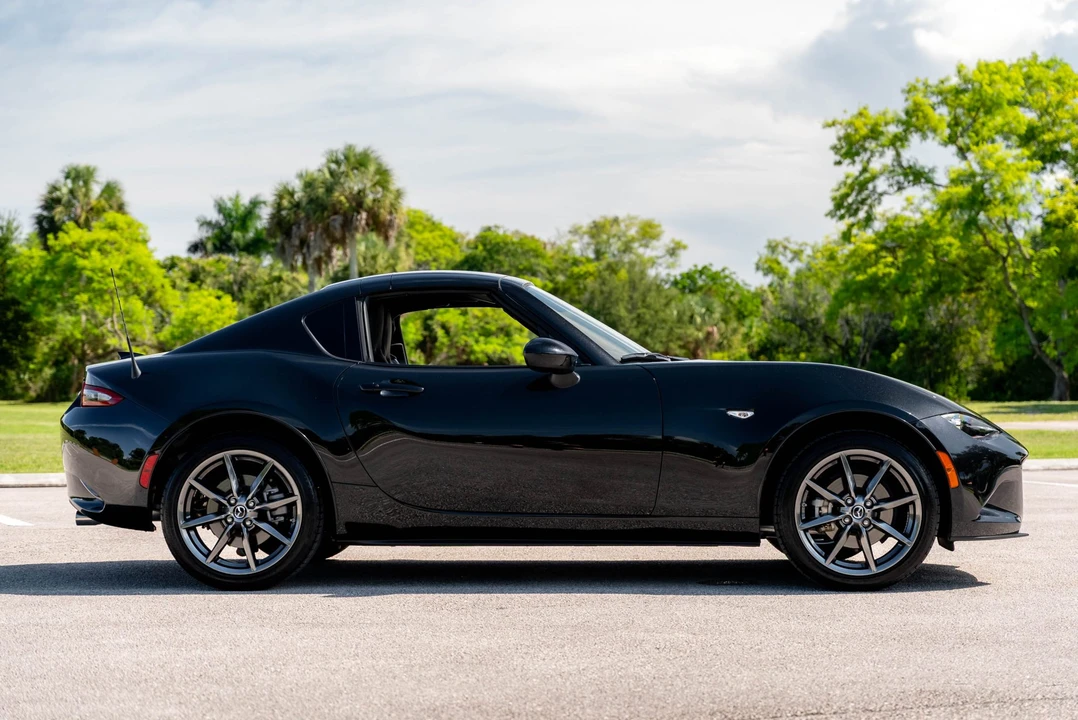 2019 Mazda ND MX-5 Miata - Image 9 of 31