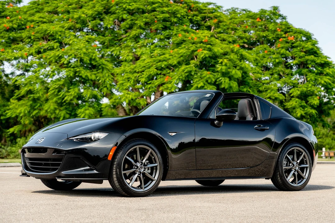 2019 Mazda ND MX-5 Miata - Image 2 of 31