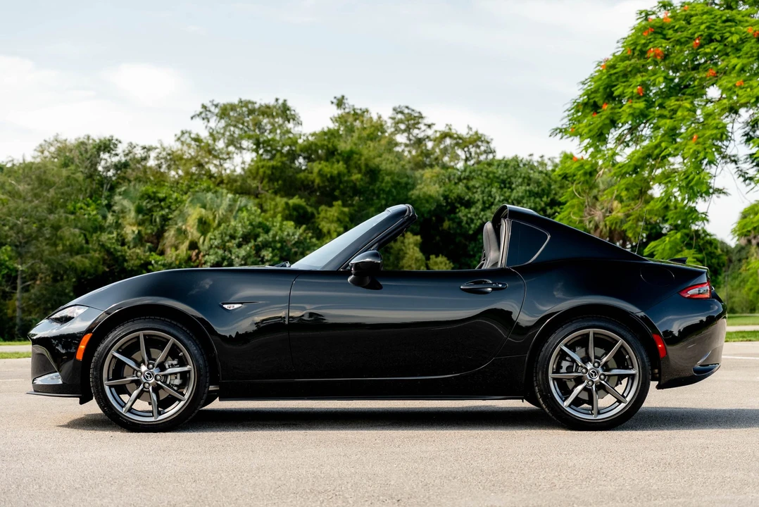 2019 Mazda ND MX-5 Miata - Image 3 of 31