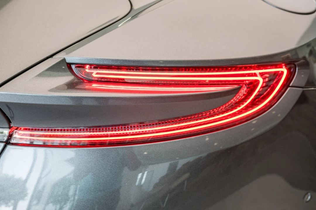 2020 Aston Martin DB11 AMR - Image 23 of 31