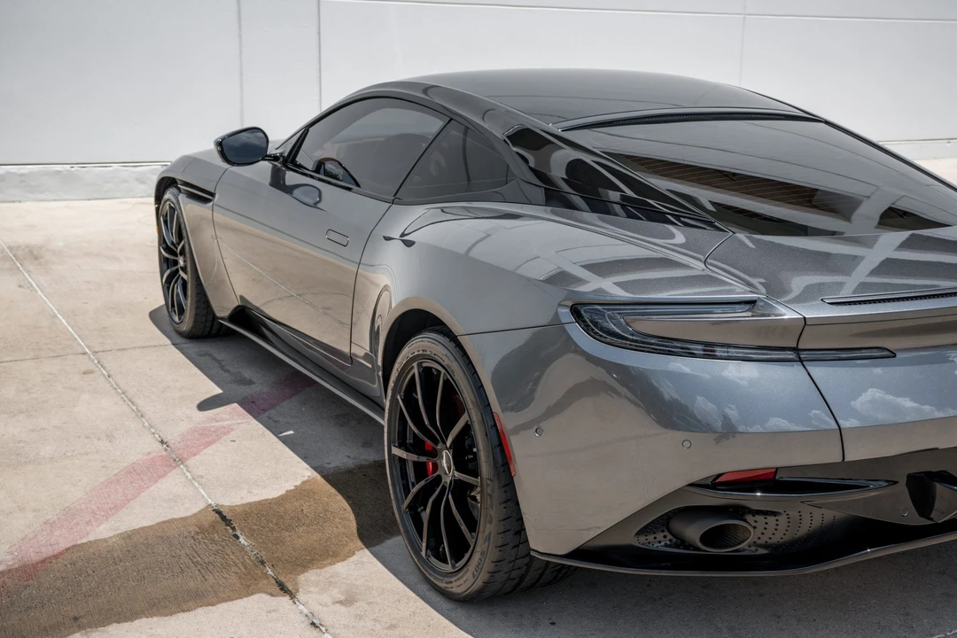 2020 Aston Martin DB11 AMR - Image 20 of 31
