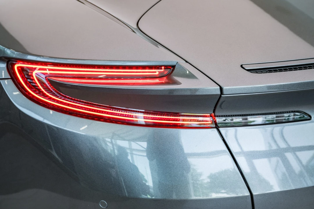 2020 Aston Martin DB11 AMR - Image 22 of 31