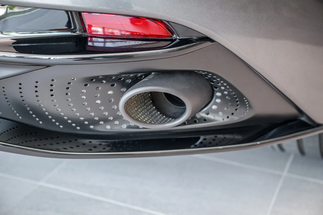 2020 Aston Martin DB11 AMR - Image 26 of 31