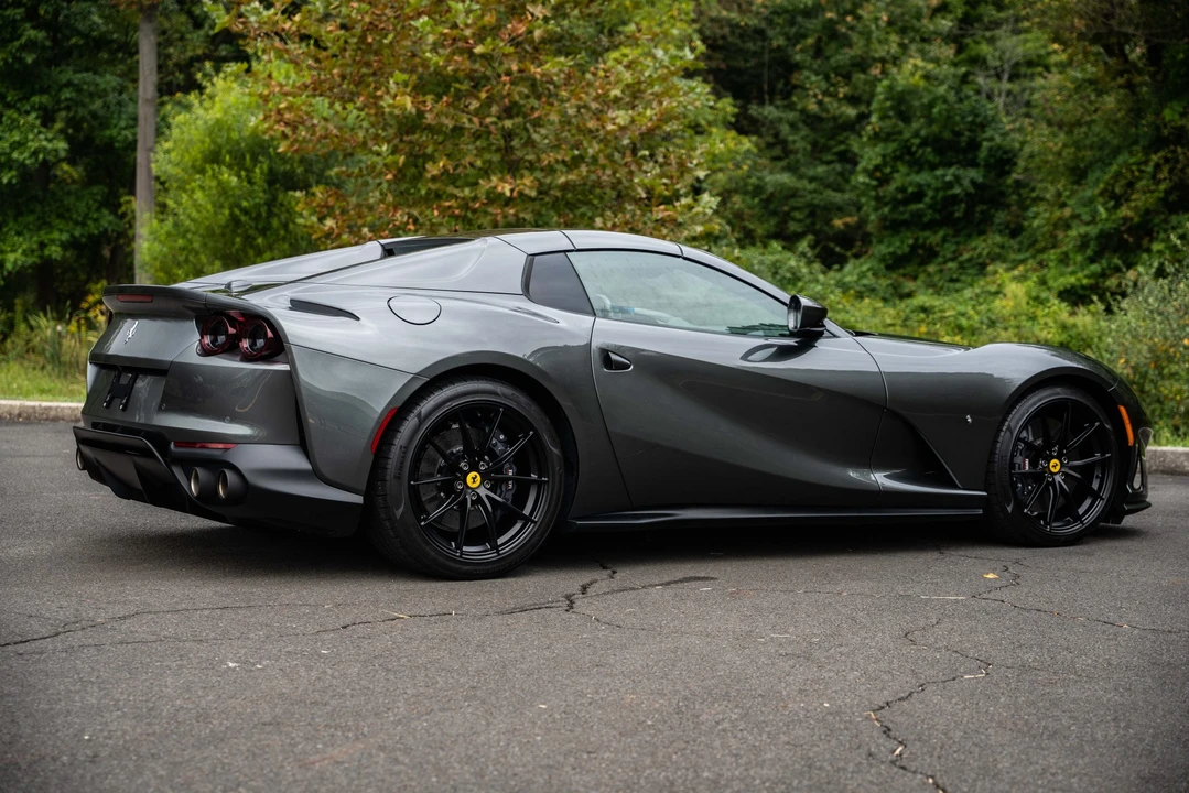 2021 Ferrari 812 GTS - Image 16 of 31
