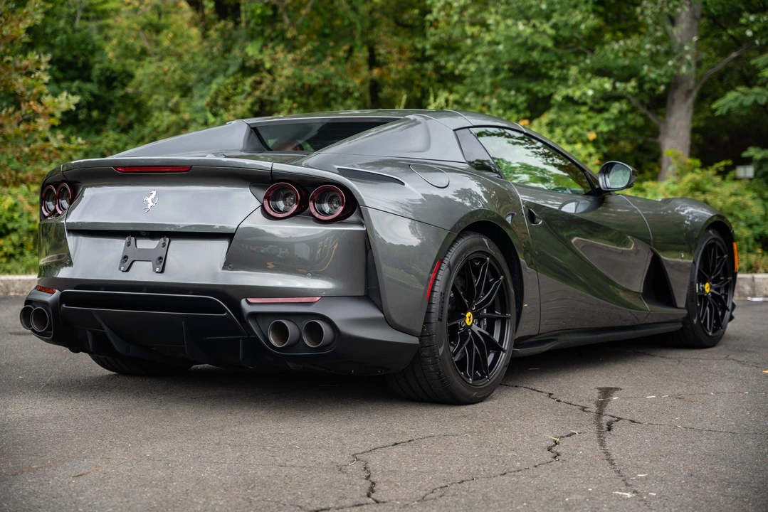 2021 Ferrari 812 GTS - Image 18 of 31