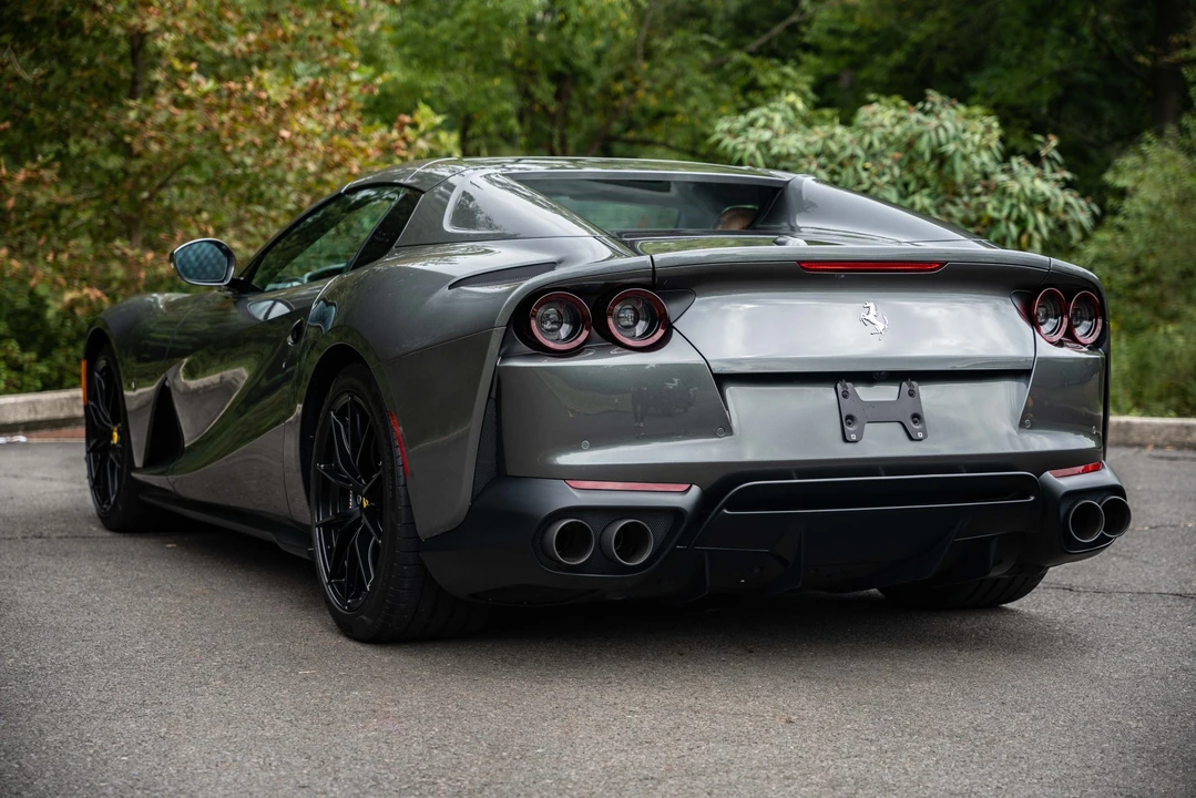 2021 Ferrari 812 GTS - Image 23 of 31