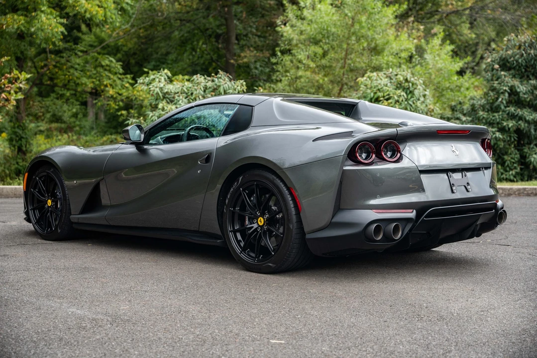 2021 Ferrari 812 GTS - Image 24 of 31