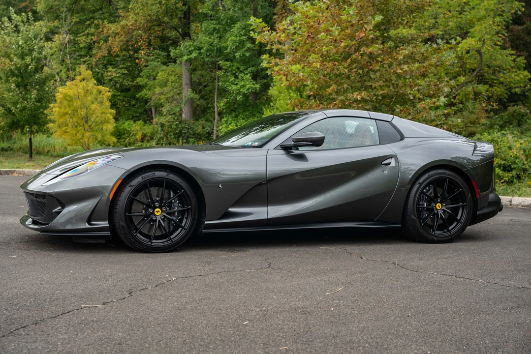 2021 Ferrari 812 GTS - Image 2 of 31
