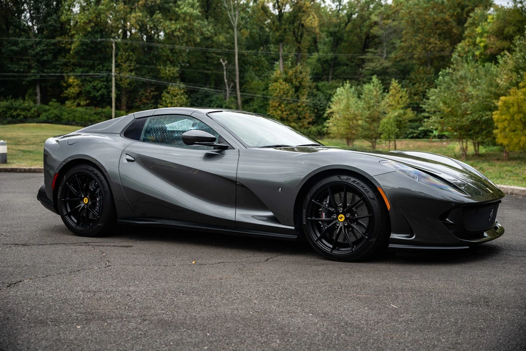 2021 Ferrari 812 GTS - Image 12 of 31