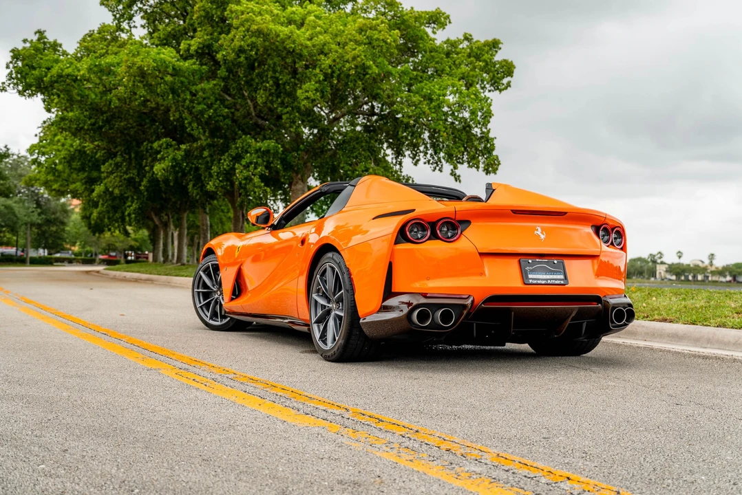 2021 Ferrari 812 GTS - Image 13 of 31
