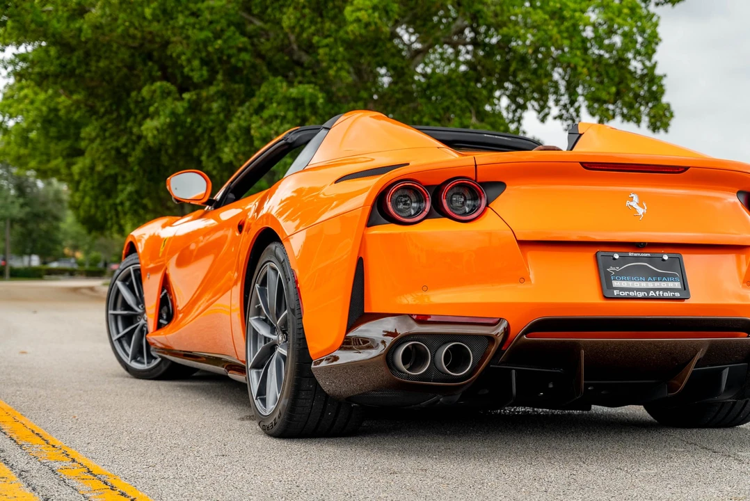 2021 Ferrari 812 GTS - Image 17 of 31