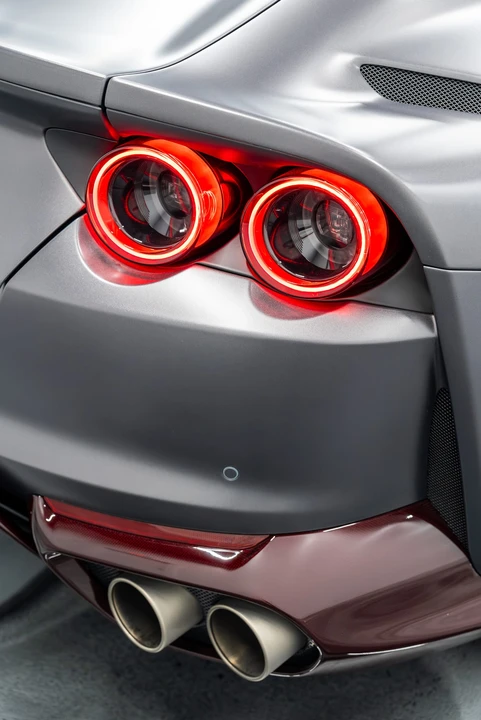 2021 Ferrari 812 GTS - Image 27 of 31
