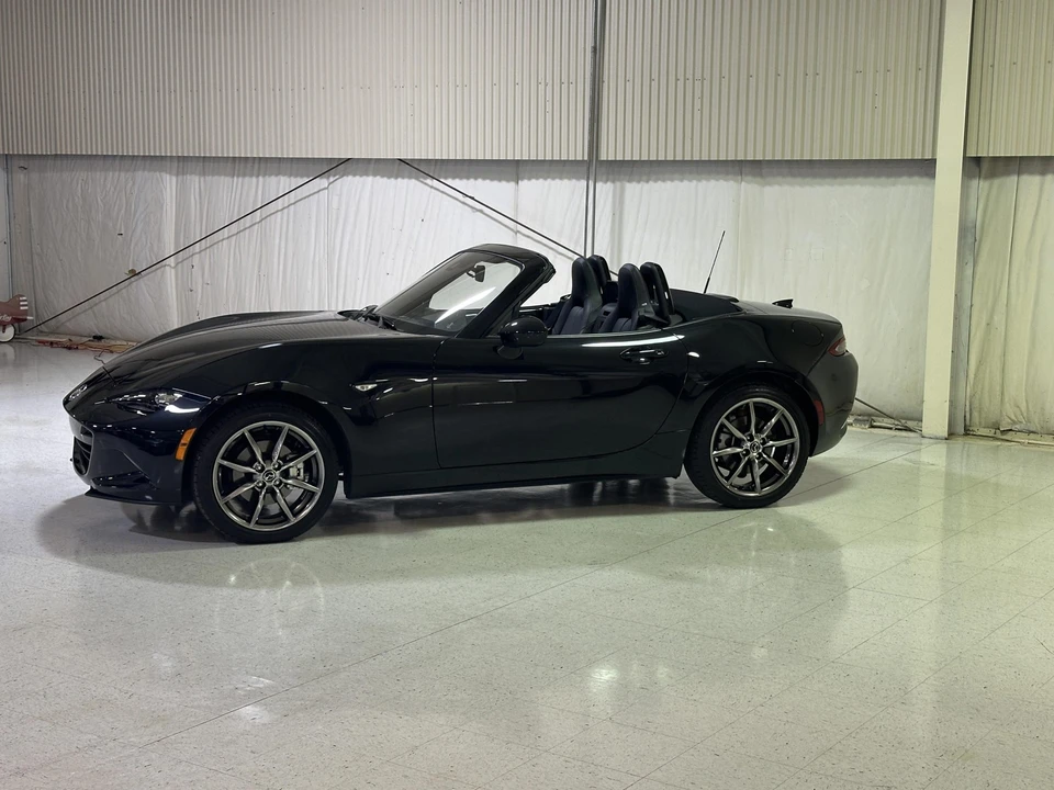 2021 Mazda ND MX-5 Miata - Image 28 of 31