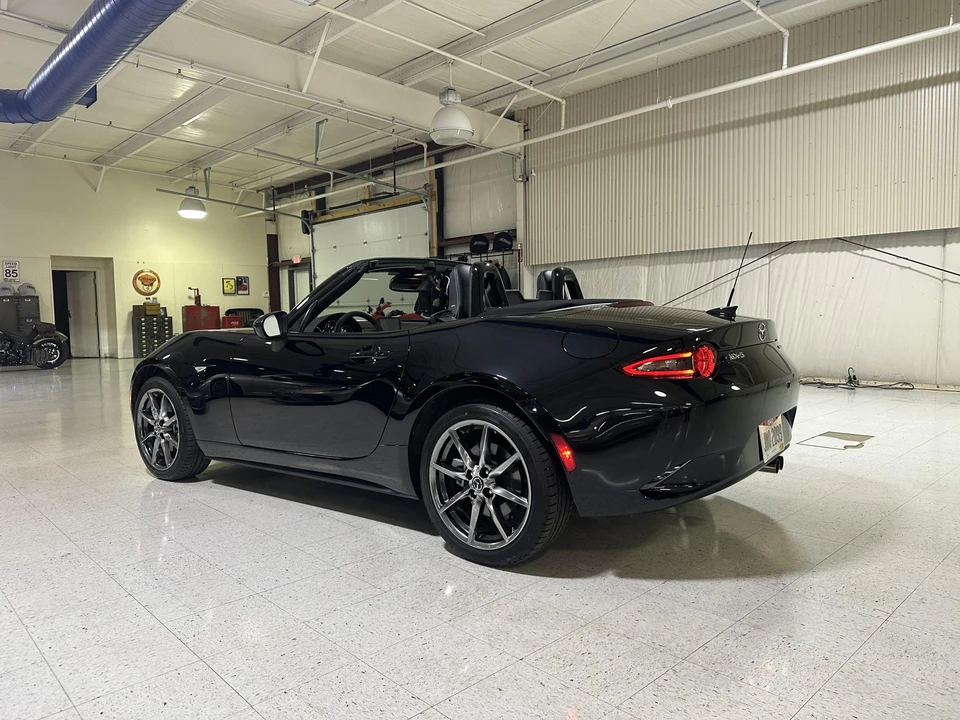 2021 Mazda ND MX-5 Miata - Image 26 of 31
