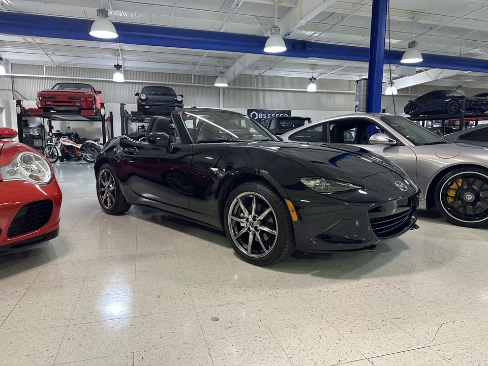 2021 Mazda ND MX-5 Miata - Image 13 of 31