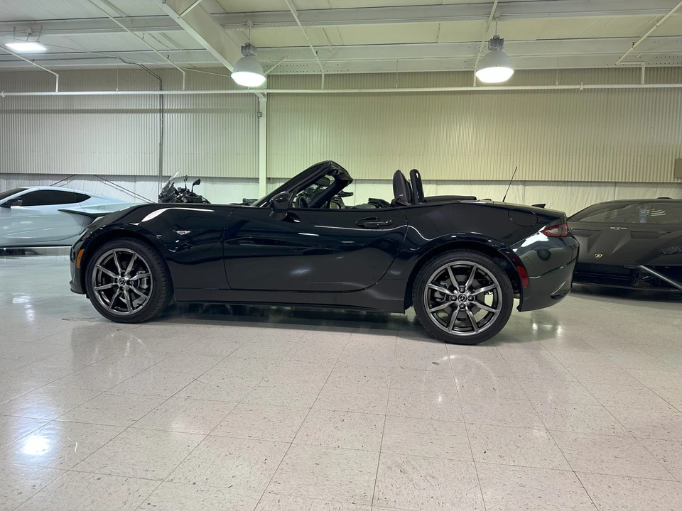 2021 Mazda ND MX-5 Miata - Image 27 of 31
