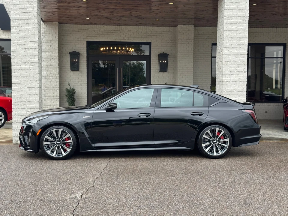 2022 Cadillac CT5-V Blackwing - Image 19 of 31