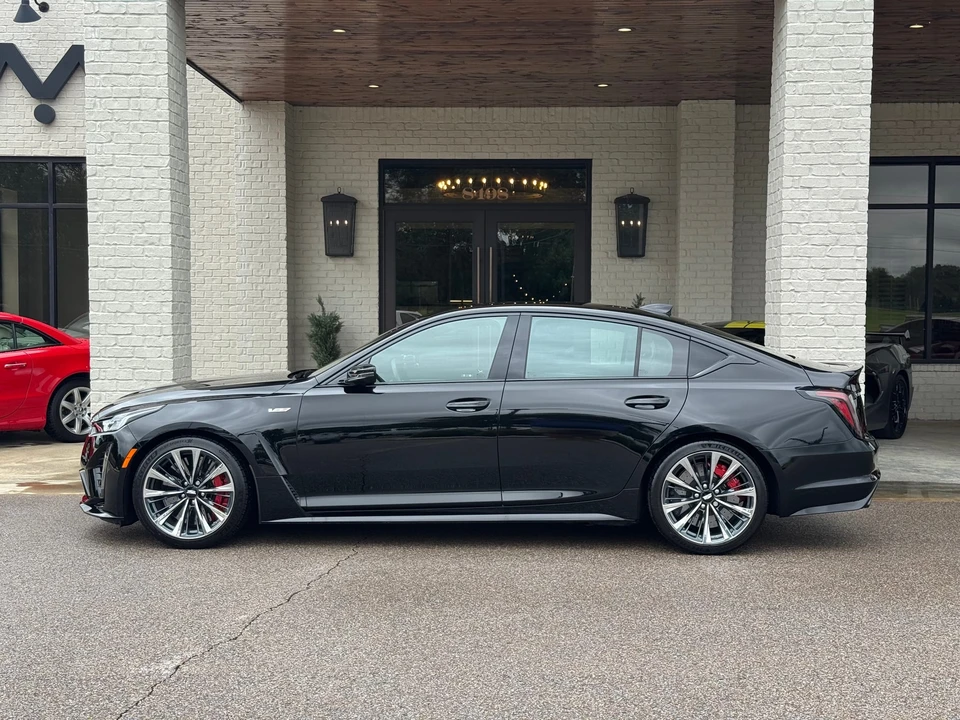 2022 Cadillac CT5-V Blackwing - Image 18 of 31