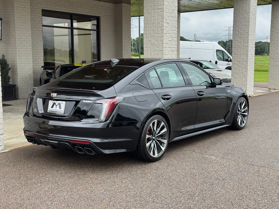 2022 Cadillac CT5-V Blackwing - Image 13 of 31