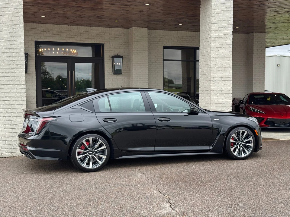 2022 Cadillac CT5-V Blackwing - Image 11 of 31
