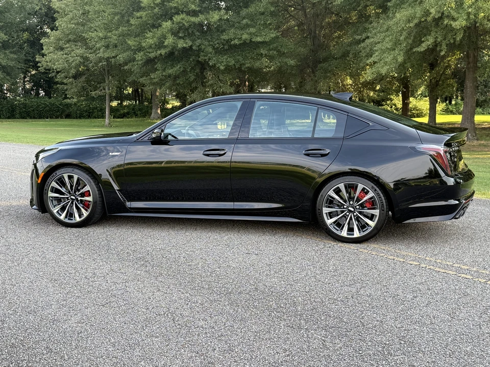 2022 Cadillac CT5-V Blackwing - Image 22 of 31