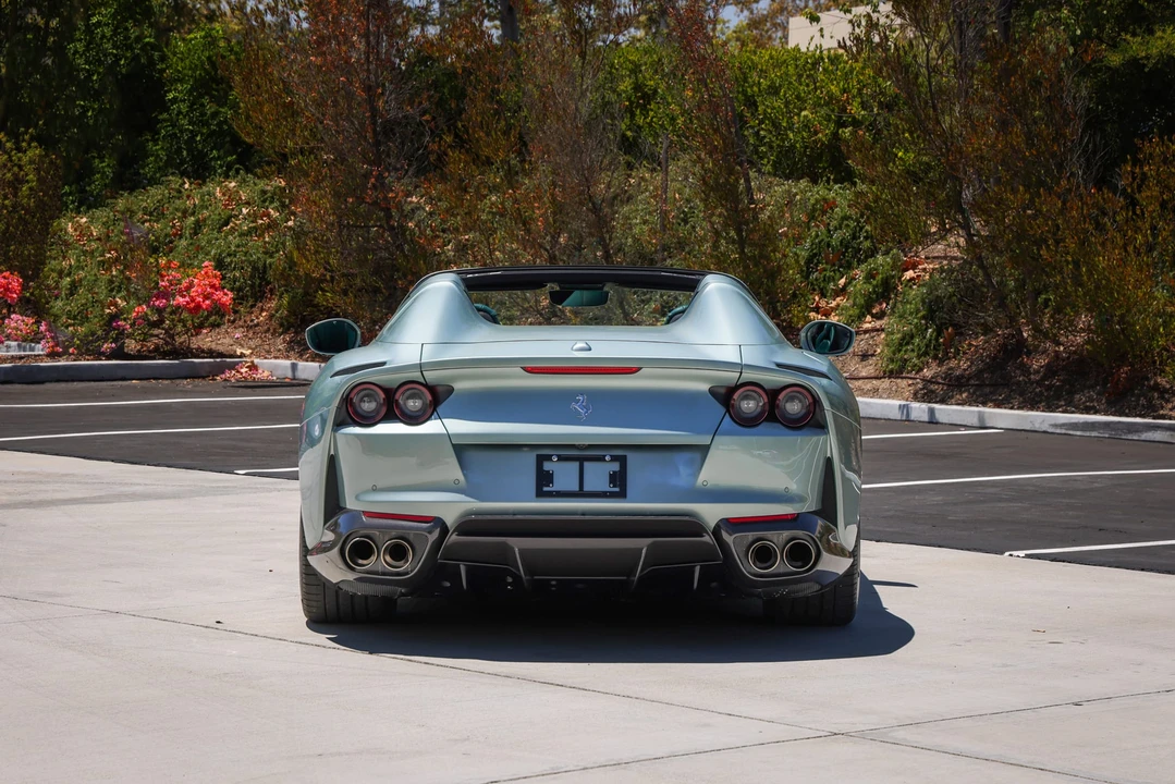 2022 Ferrari 812 GTS - Image 15 of 31