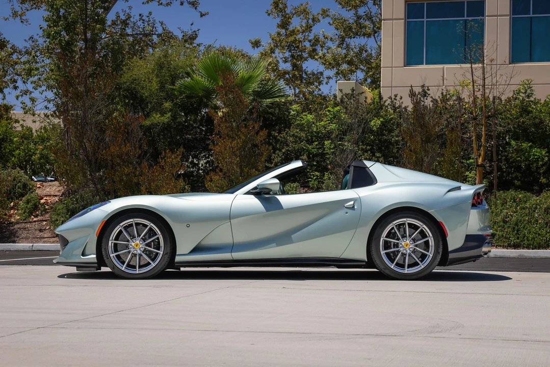 2022 Ferrari 812 GTS - Image 20 of 31