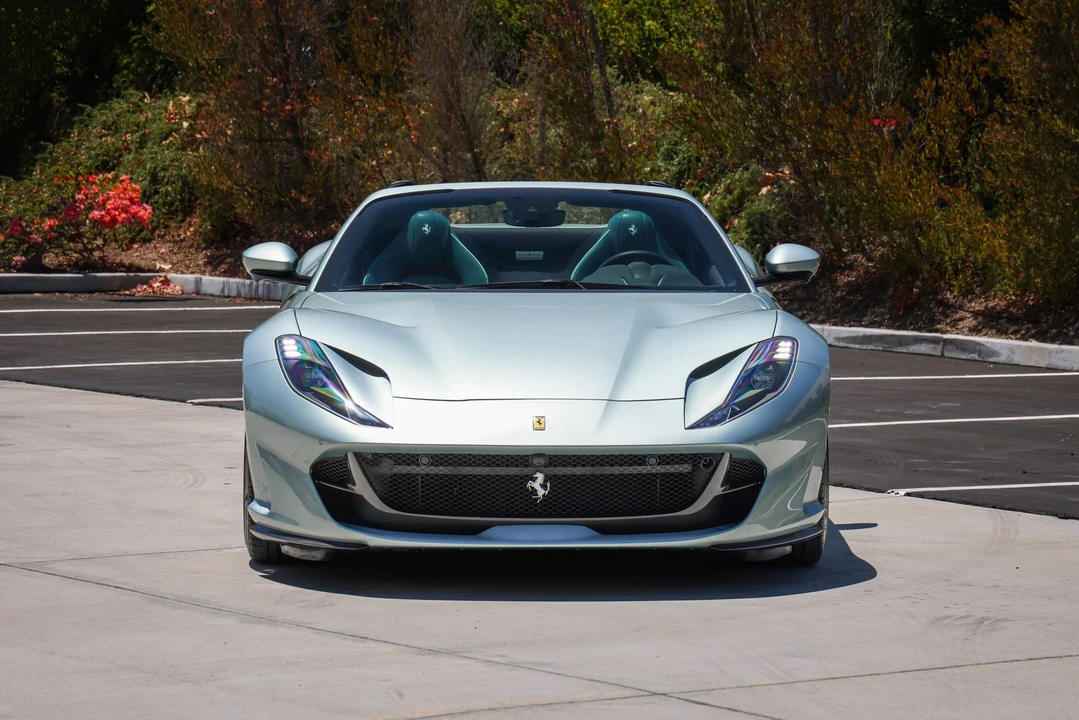 2022 Ferrari 812 GTS - Image 5 of 31