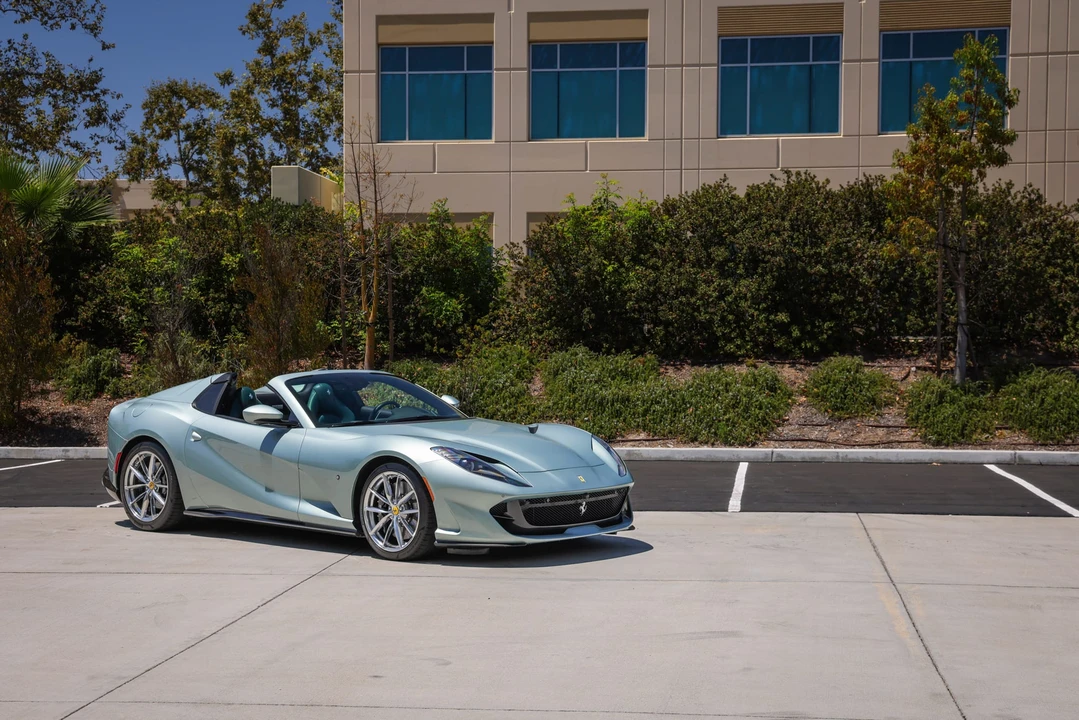 2022 Ferrari 812 GTS - Image 8 of 31