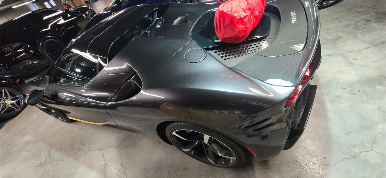2022 Ferrari SF90 Spider - Image 21 of 31